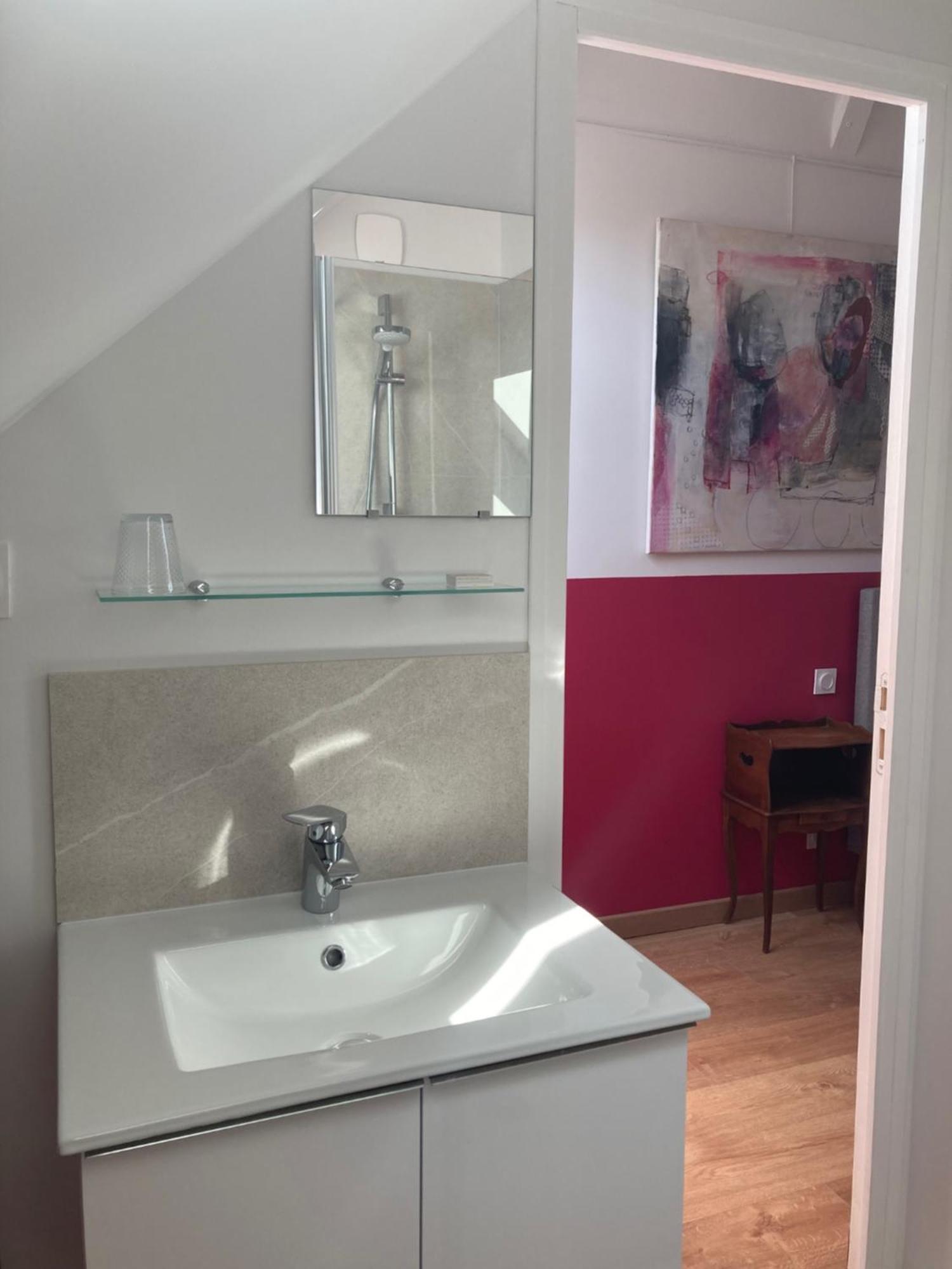 Chez Anne - Chambre Avec Salle De Bain Privative Menetou-Couture Eksteriør billede